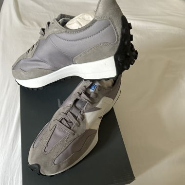 Basket new balance neuf jamais porté taille 45