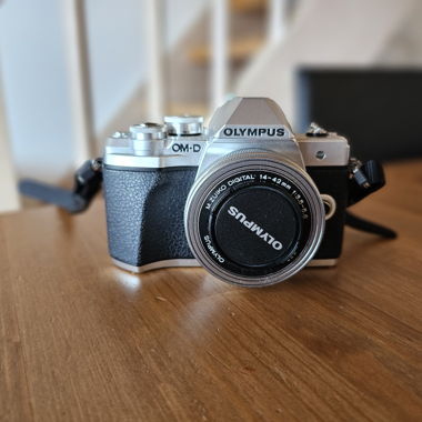 Olympus OM-D E-M10 Mark III
