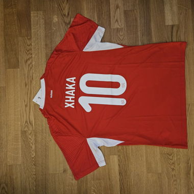 Maillot de football Suisse Xhaka #10
