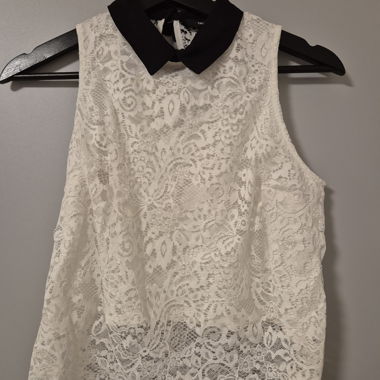 White Lace Tops (2-pack)