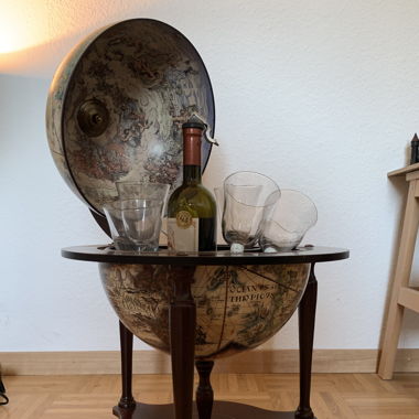 Globe bar vintage