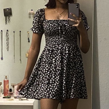 Vestito floreale con shorts integrati