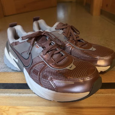 Sneaker Nike Gr. 43