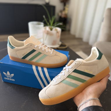 Adidas Gazelle crema con strisce verdi
