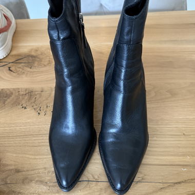 Zara Black Leather Ankle Boots
