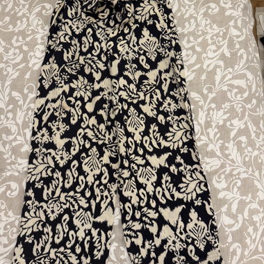 Pantalone largo stampa nero e beige