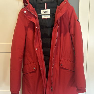 Rote TOMMY JEANS Winterjacke