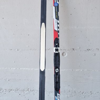 Classic cross-country skis