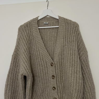 Cardigan 