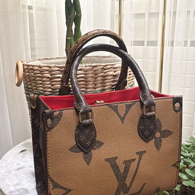 Borsa Louis Vuitton contraffatta