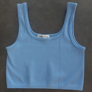 Blaues Ripp-Kurztop