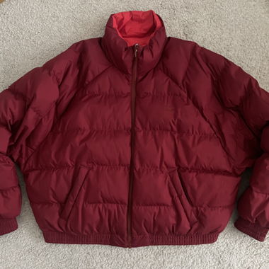 LEVI’S wendbare rote Steppjacke