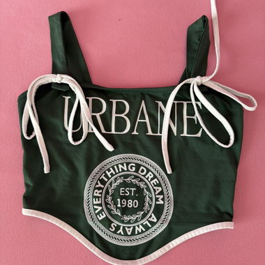 Top urbano con allacciatura