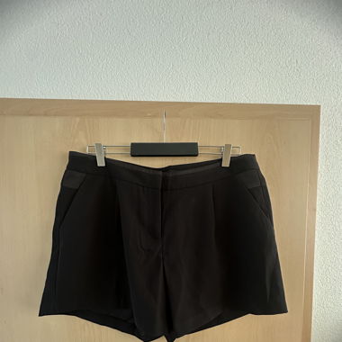 Short Etam neuf (étiquette) taille 42