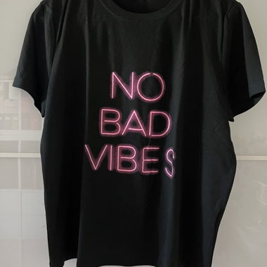 T-shirt nero Taglia S