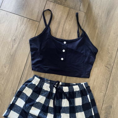 Top und Shorts ungetragen Grösse S