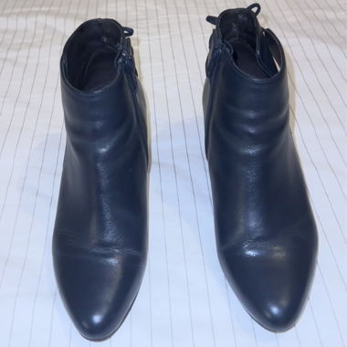 Bottines noires à talon Minelli