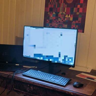 OMEN 27 Gaming Monitor