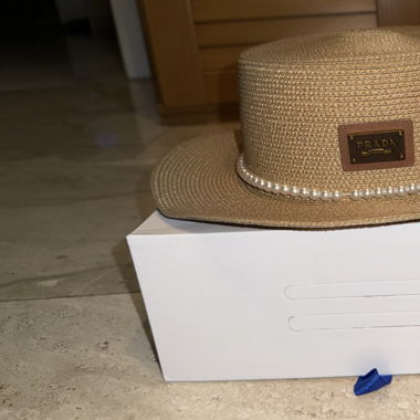 Prada Sommer Hut