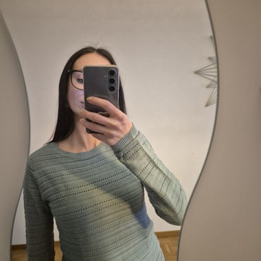 Long-sleeve top with embroidery