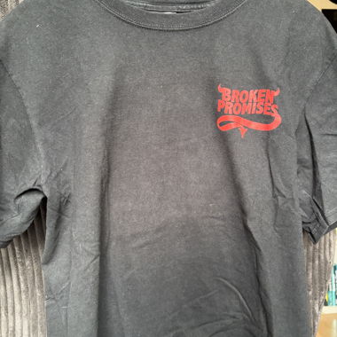 T-Shirt Broken Promises