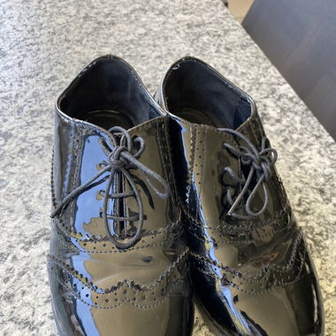 Lackschuhe