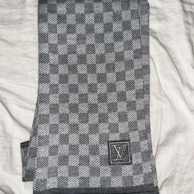 Louis Vuitton grigio