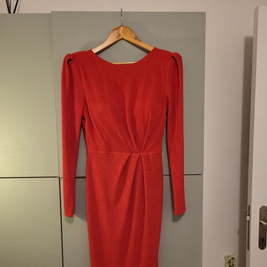 Elegant Magenta Light Midi Dress