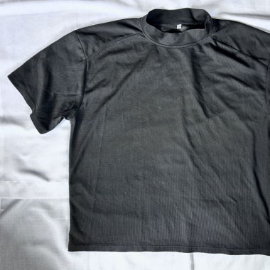 Oversized black T 