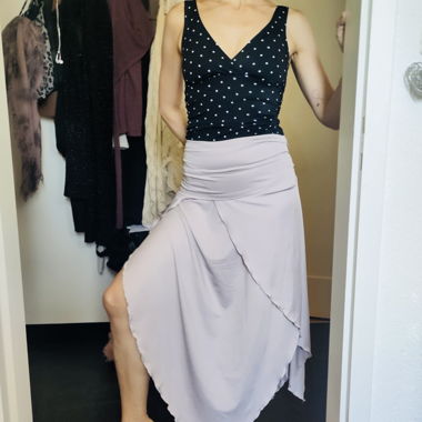 Strand outfit (Badeanzug und Rock)