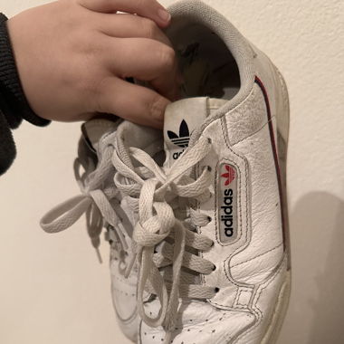 Adidas Sneakers