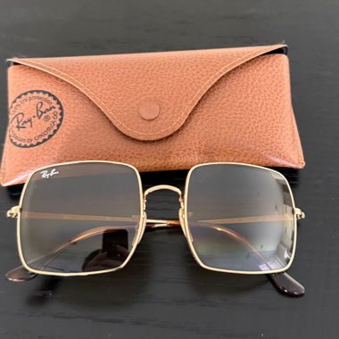 Ray-Ban Sonnenbrille mit Etui