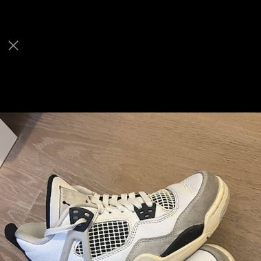 Air Jordan 4