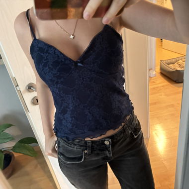 Haut camisole en dentelle
