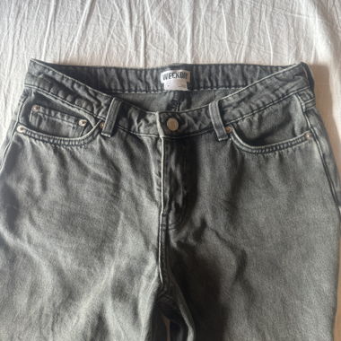 Weekday Low-Rise Jeans