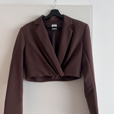 Blazer Zara corto marrone