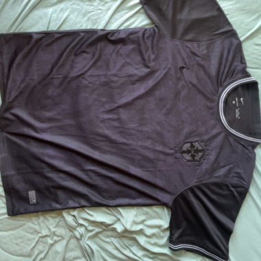 Maillot de foot noir de l’équipe du Brésil