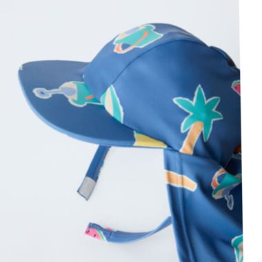 Children's cap with neck protection blue