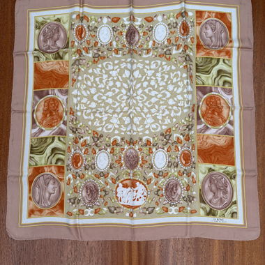 Foulard in seta Loewe