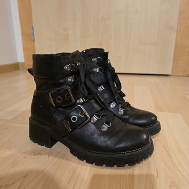 scarpe goth da passerella