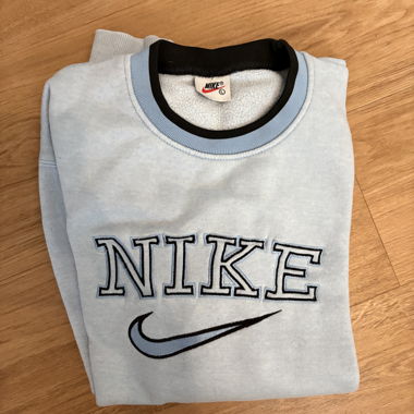 Vintage Nike Sweatshirt