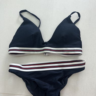 Bikini bleu à rayures