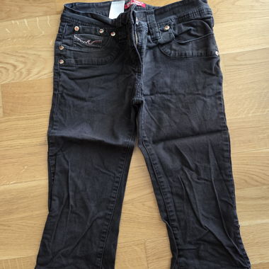 Pantalon 3/4 en jean noir