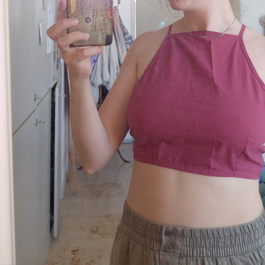 Cropped backless top