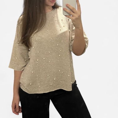 Pull beige avec applications de perles