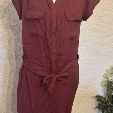 Bordeauxrote Kleid Grösse 38