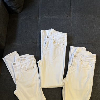 3 Paar weisses Jeans
