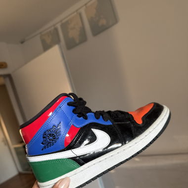 Nike Air Jordan Mid