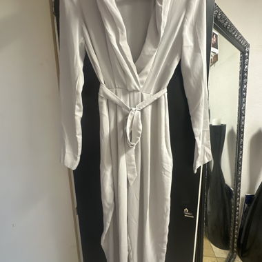 Weisser Wickel-Jumpsuit