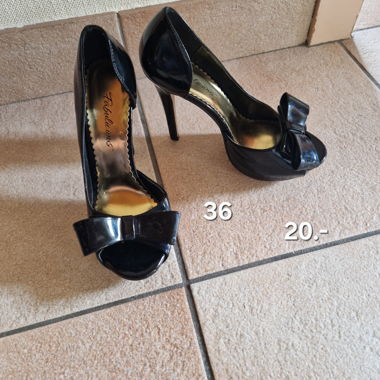 Escarpins noirs à talon